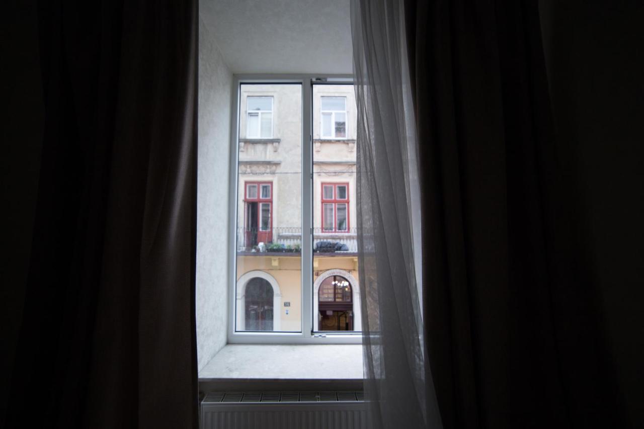Apartment On Virmenska 3, With 2 Separate Bedrooms Lviv Exterior foto