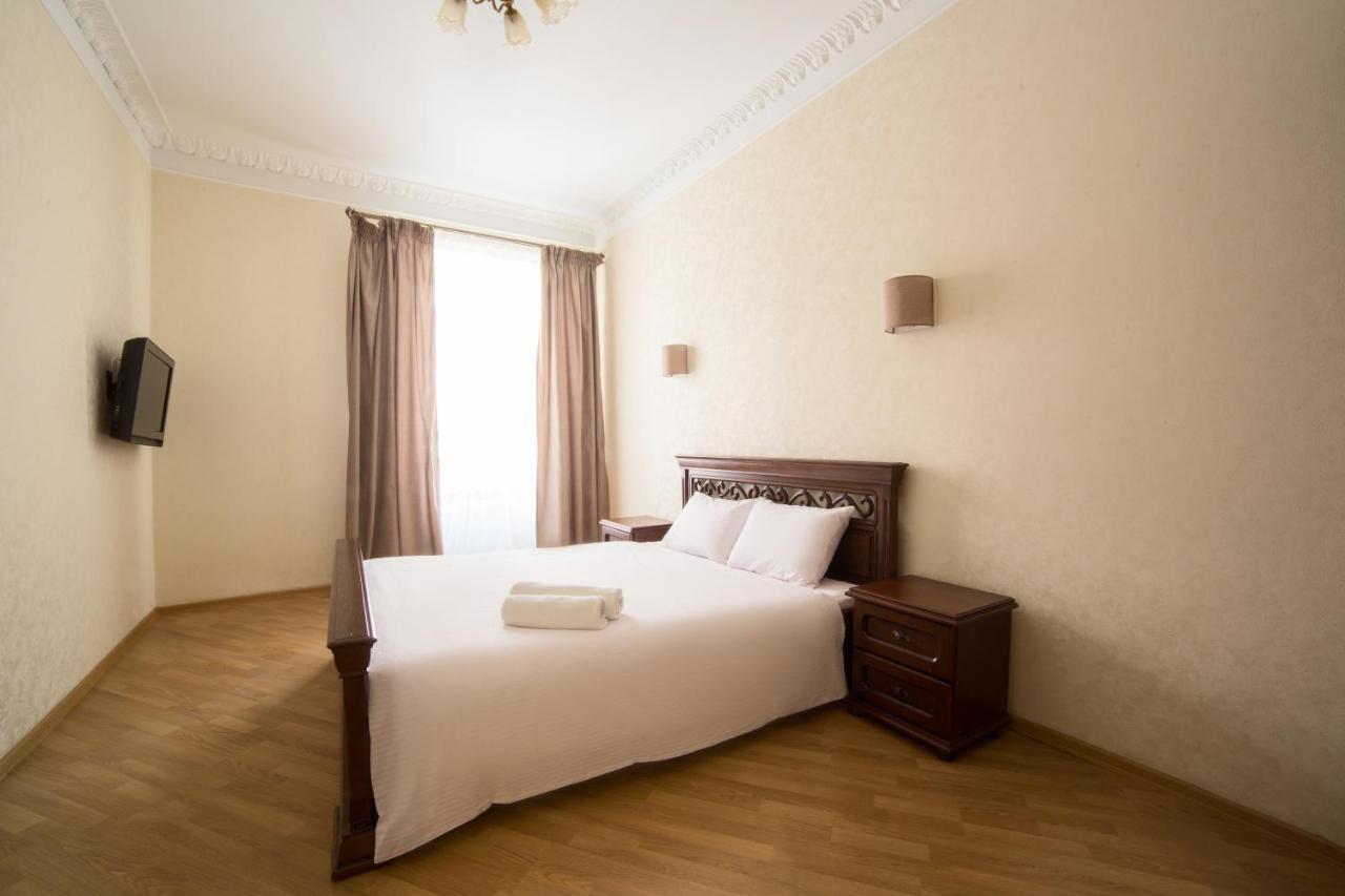 Apartment On Virmenska 3, With 2 Separate Bedrooms Lviv Exterior foto